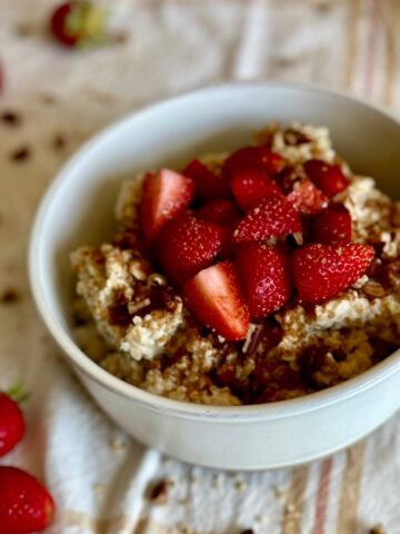 Panera Copycat Oatmeal with Strawberries